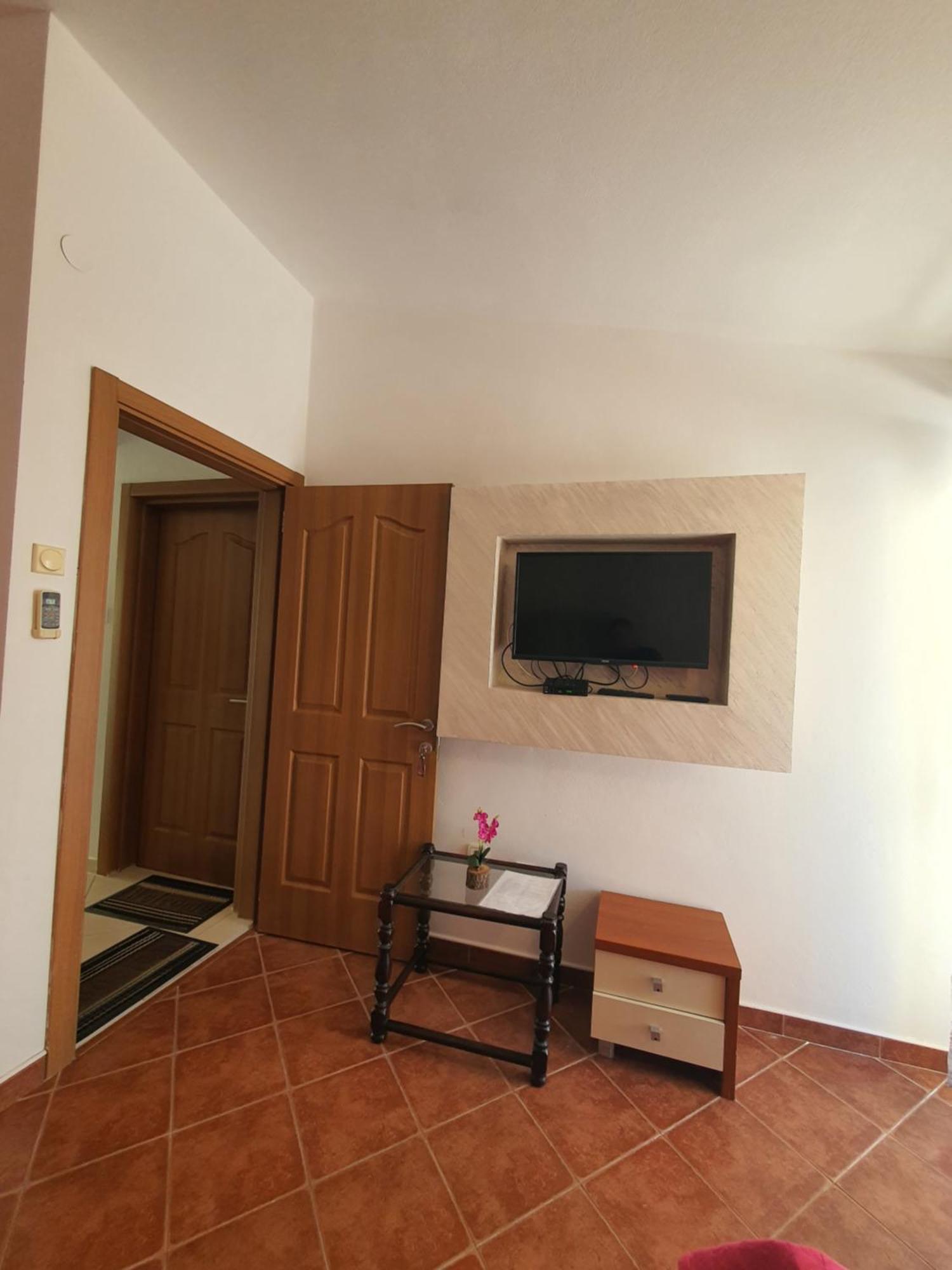 Apartments Petkovic Petrovac ภายนอก รูปภาพ