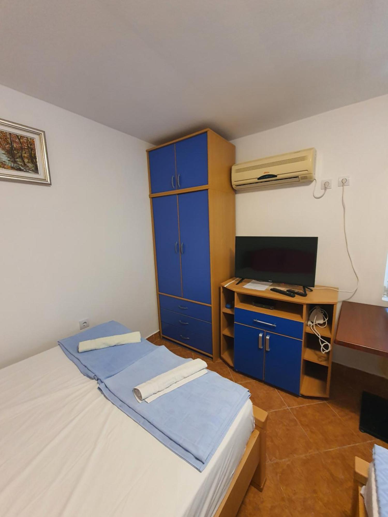 Apartments Petkovic Petrovac ภายนอก รูปภาพ
