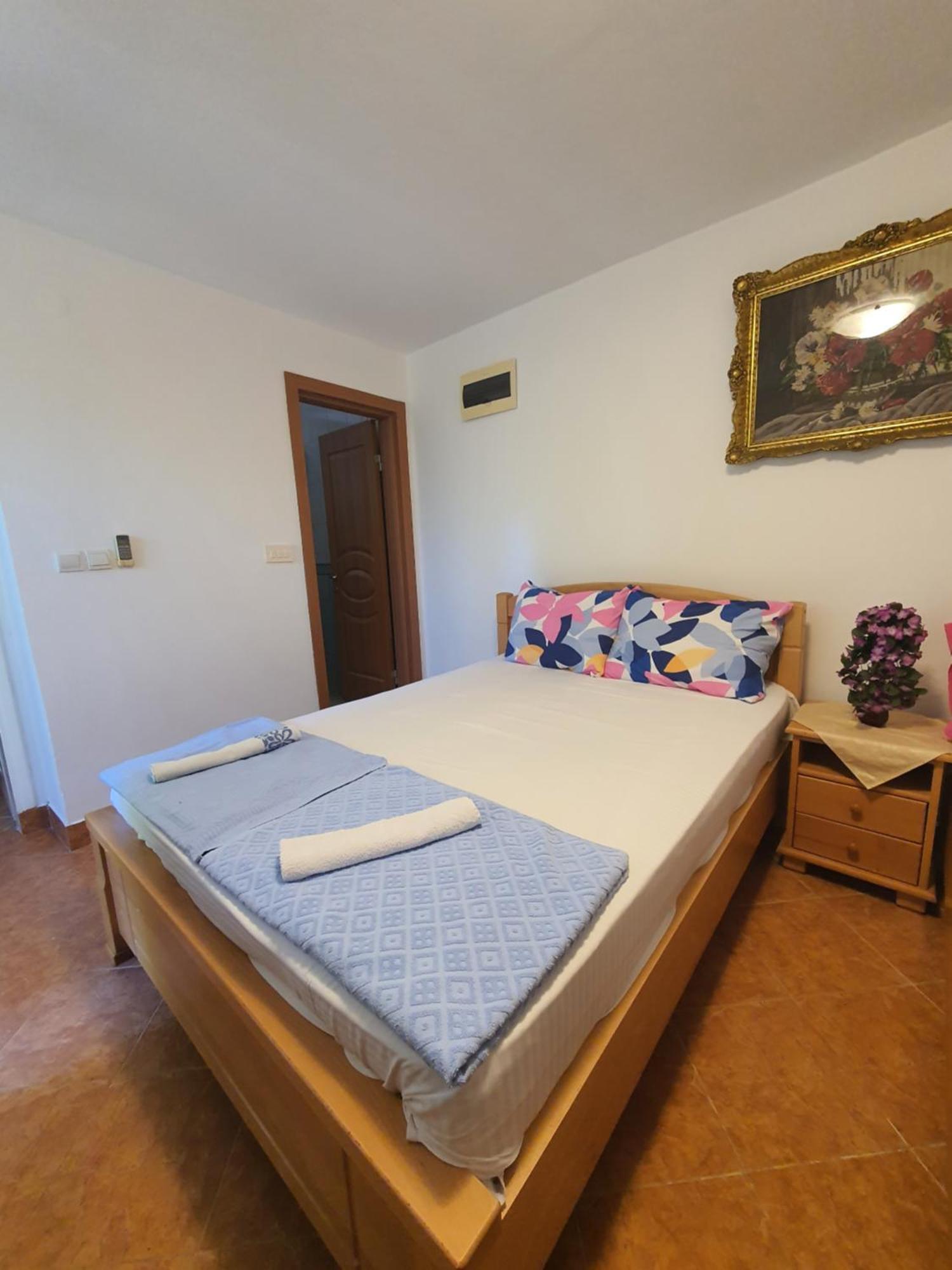 Apartments Petkovic Petrovac ภายนอก รูปภาพ