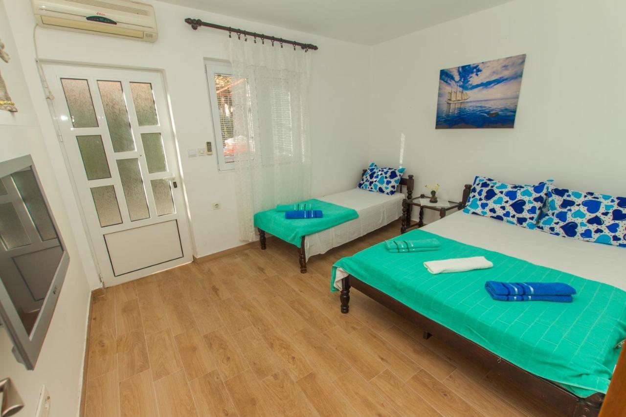 Apartments Petkovic Petrovac ภายนอก รูปภาพ