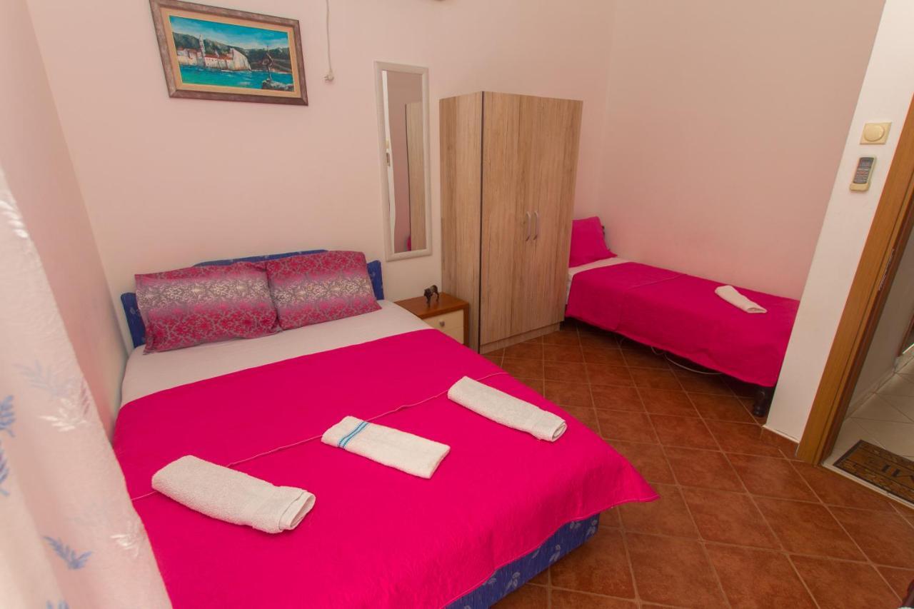 Apartments Petkovic Petrovac ภายนอก รูปภาพ