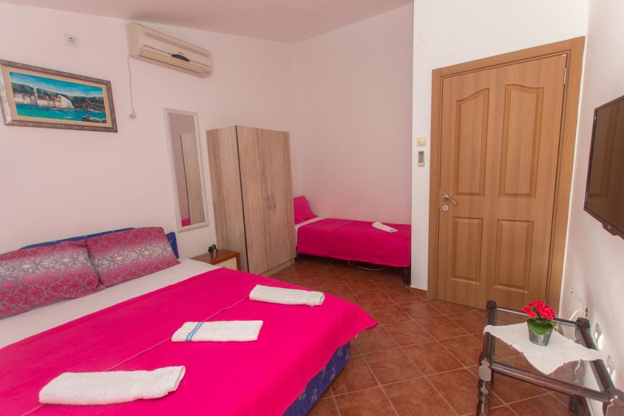 Apartments Petkovic Petrovac ภายนอก รูปภาพ