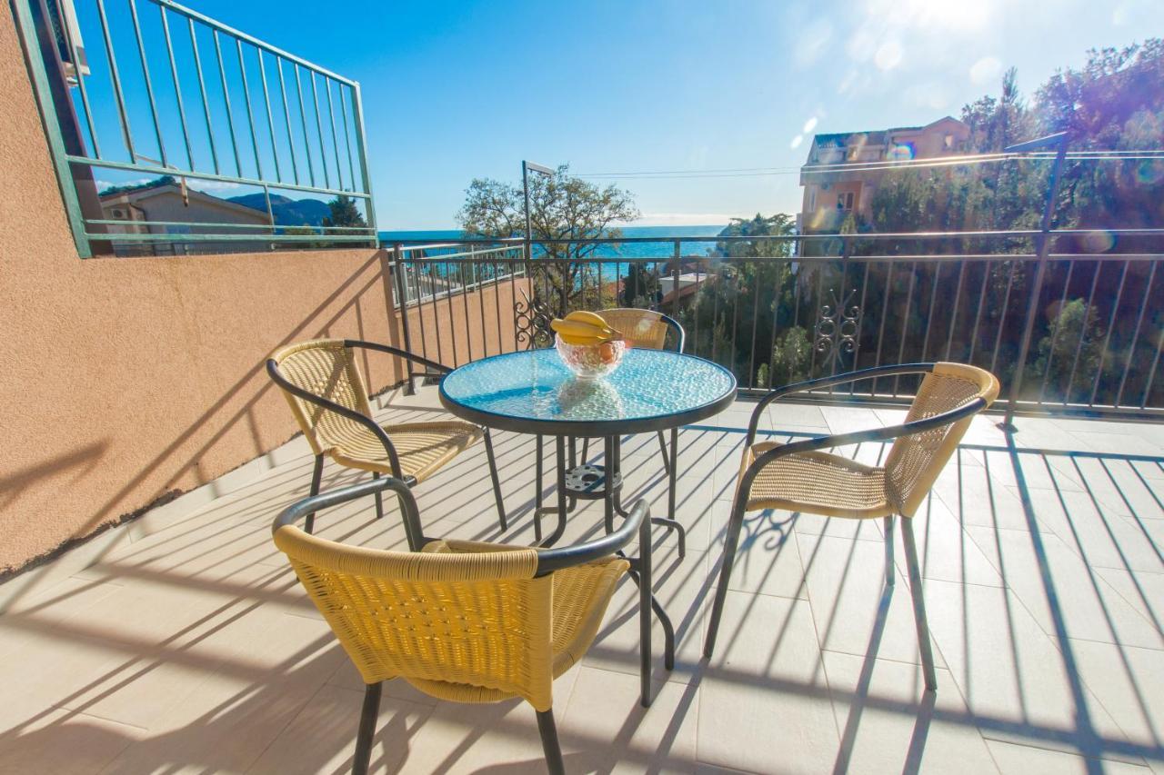 Apartments Petkovic Petrovac ภายนอก รูปภาพ