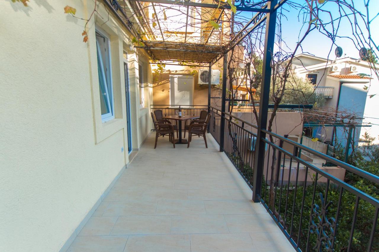Apartments Petkovic Petrovac ภายนอก รูปภาพ